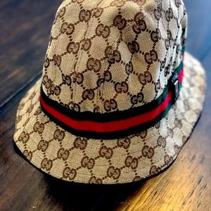 Gucci Women’s Bucket Hat